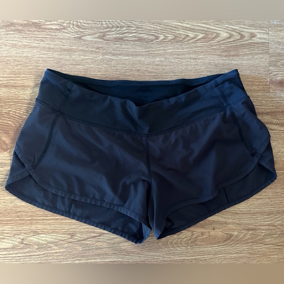 Speed Up Low-Rise Lined Short
2.5" Black 10 - Picture 4 of 6